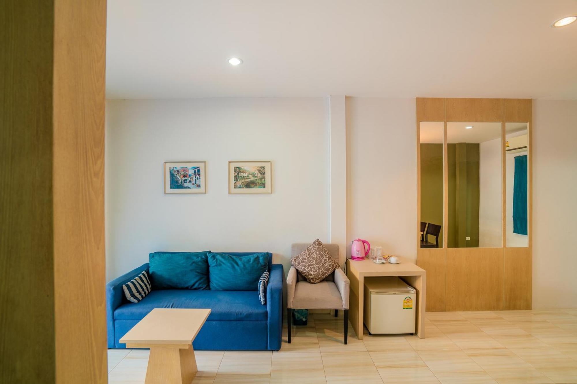 Paragon Hometel Szuratthani Szoba fotó